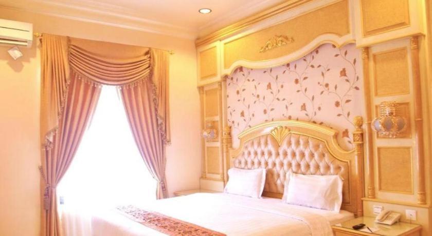 Hotel Grand Town Makassar Exterior photo